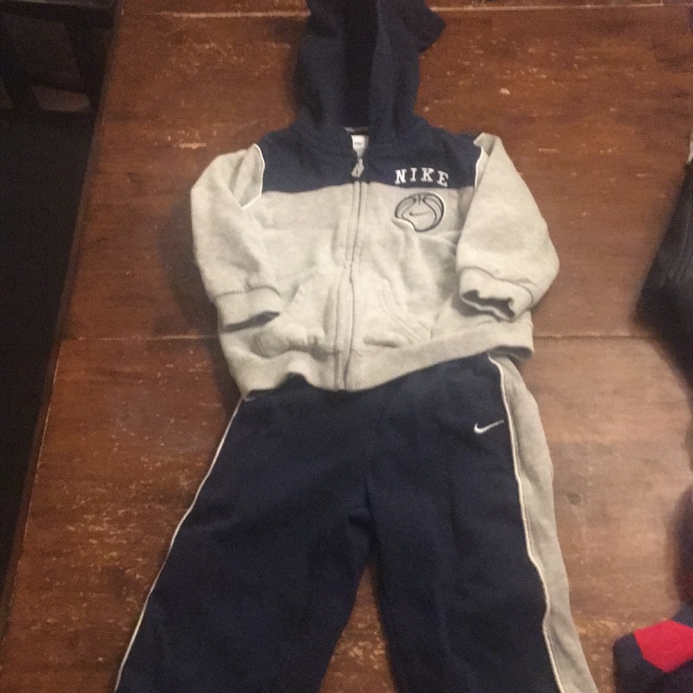 Nike sweatsuit /tracksuit - 24 month
